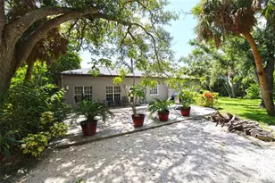 500 Suffolk Cir, Nokomis, FL 34275 - Photo 9