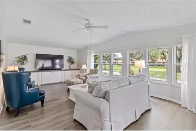 8534 Countess Avenue Circle, Palmetto, FL 34221 - Photo 5