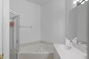 6989 Prosperity Cir, Sarasota, FL 34238 - Photo 37