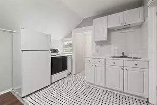 1040 19th Ave N, Saint Petersburg, FL 33704 - Photo 25