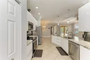 2820 Alliance Ave, Sarasota, FL 34231 - Photo 17