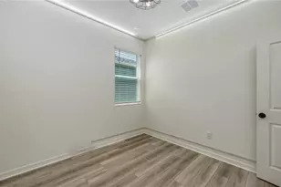 7422 35th Ln E, Sarasota, FL 34243 - Photo 37