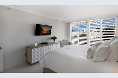 1445 Gulf Of Mexico Drive #304, Longboat Key, FL 34228 - Photo 19