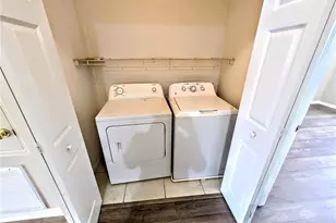 3792 Mahony Ln, Sarasota, FL 34233 - Photo 21