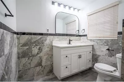 7324 Phillips Street, Sarasota, FL 34243 - Photo 9