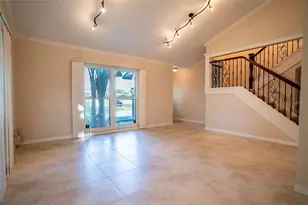 7324 Phillips St, Sarasota, FL 34243 - Photo 5