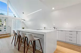 1909 High Point Dr, Sarasota, FL 34236 - Photo 11