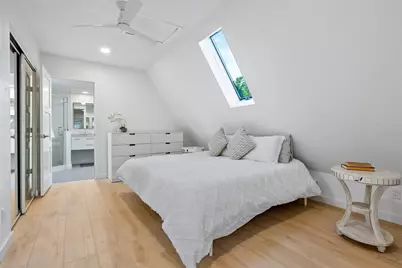 1909 High Point Drive, Sarasota, FL 34236 - Photo 13