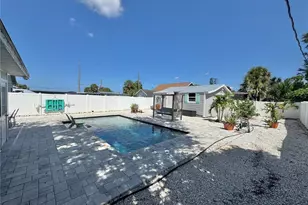 721 Myrtle Ave, Venice, FL 34285 - Photo 19