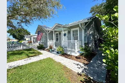 721 Myrtle Avenue, Venice, FL 34285 - Photo 1