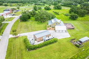 1901 Joshua Dr, Sarasota, FL 34240 - Photo 77