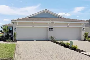 7782 Waning Moon Wy, Sarasota, FL 34241 - Photo 1