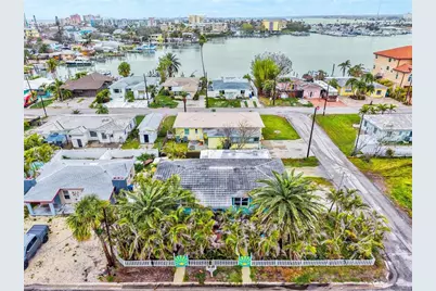 256 144th Avenue, Madeira Beach, FL 33708 - Photo 9