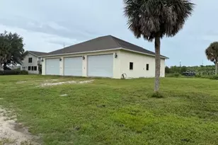 1799 E Manasota Beach Rd, Englewood, FL 34223 - Photo 5