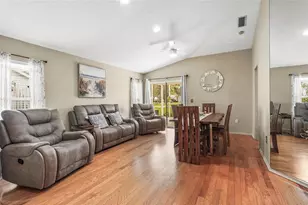 4235 Placid Dr, Sarasota, FL 34243 - Photo 11