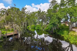 75 King Arthur Dr, Nokomis, FL 34275 - Photo 5