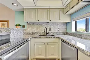 6157 Midnight Pass Rd, Sarasota, FL 34242 - Photo 21