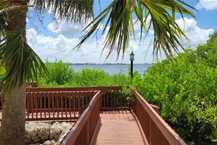 1626 Stickney Point Rd, Sarasota, FL 34231 - Photo 39