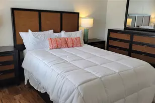 1626 Stickney Point Rd, Sarasota, FL 34231 - Photo 15