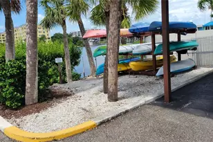 1626 Stickney Point Rd, Sarasota, FL 34231 - Photo 27