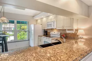 5956 Clubside Dr, Sarasota, FL 34243 - Photo 23