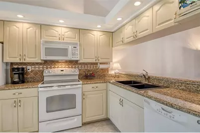 5956 Clubside Drive #7651, Sarasota, FL 34243 - Photo 21