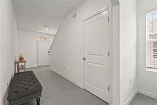 5835 Calla Lilly Dr, Sarasota, FL 34232 - Photo 9