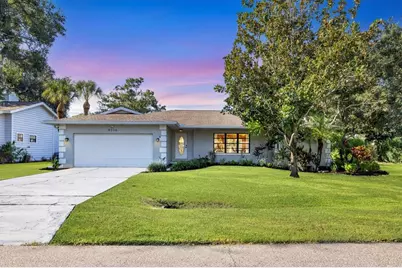 4536 Robin Hood Trail W, Sarasota, FL 34232 - Photo 1