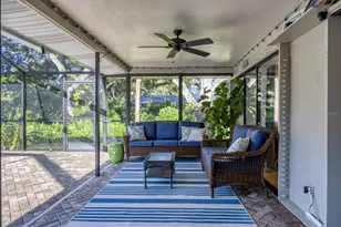 4536 Robin Hood Trail W, Sarasota, FL 34232 - Photo 25