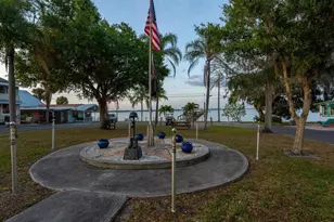 64 Braden Castle Dr, Bradenton, FL 34208 - Photo 21