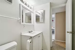 7504 Presley Pl, Tampa, FL 33617 - Photo 29