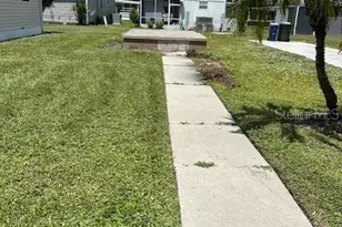 204 Freeport Dr, Sarasota, FL 34233 - Photo 5