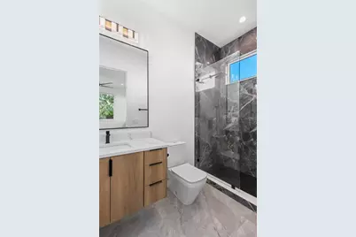 2456 Missara Lane, Sarasota, FL 34231 - Photo 15