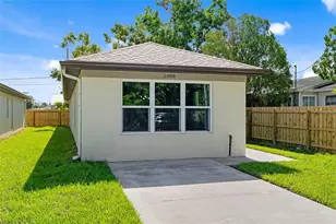 3908 Walnut Ave, Sarasota, FL 34234 - Photo 1