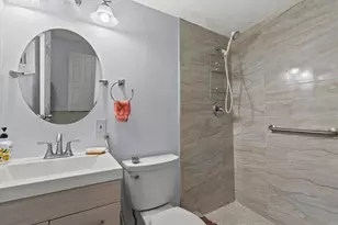 2035 Vinson Ave, Sarasota, FL 34232 - Photo 15