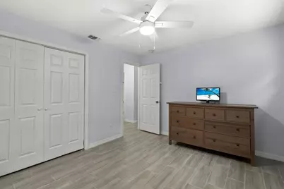 2035 Vinson Avenue, Sarasota, FL 34232 - Photo 13