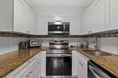 2035 Vinson Avenue, Sarasota, FL 34232 - Photo 7