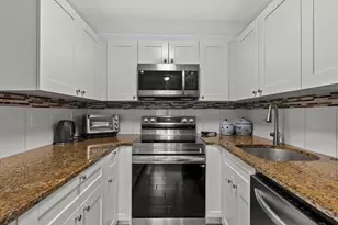 2035 Vinson Ave, Sarasota, FL 34232 - Photo 7