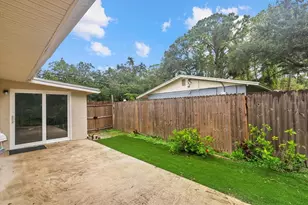 2035 Vinson Ave, Sarasota, FL 34232 - Photo 19