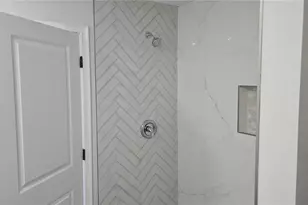 2008 2nd Ave E, Palmetto, FL 34221 - Photo 9