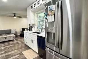 6813 13th Ave Dr W, Bradenton, FL 34209 - Photo 13