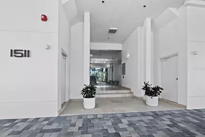 1511 Gulf Of Mexico Drive #302, Longboat Key, FL 34228 - Photo 7