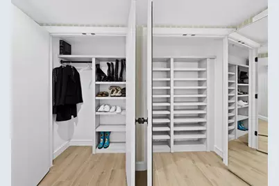 1511 Gulf Of Mexico Drive #302, Longboat Key, FL 34228 - Photo 37