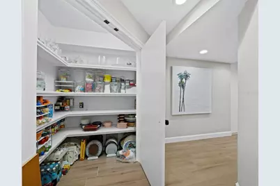 1511 Gulf Of Mexico Drive #302, Longboat Key, FL 34228 - Photo 39