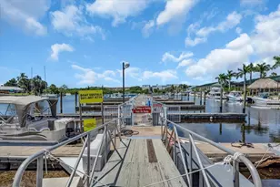 7150 N Tamiami Trl, Sarasota, FL 34243 - Photo 11