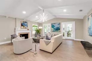 1621 Pine Bay Dr, Sarasota, FL 34231 - Photo 25