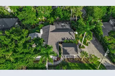 1621 Pine Bay Drive, Sarasota, FL 34231 - Photo 49