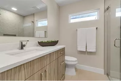 1621 Pine Bay Drive, Sarasota, FL 34231 - Photo 37