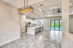 24 Medalist Cir, Rotonda West, FL 33947 - Photo 15