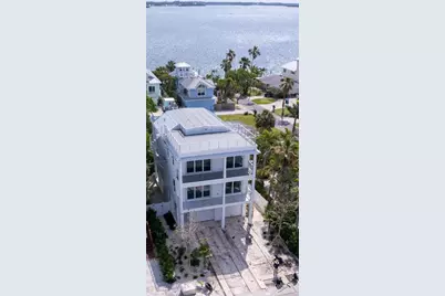 106 S 11th, Bradenton Beach, FL 34217 - Photo 1